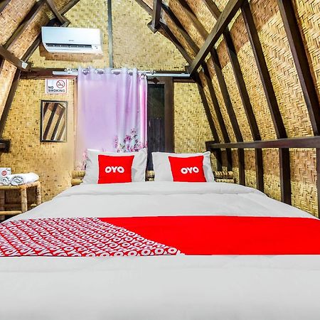 Oyo 1837 Telone Bungalow Palebah Zewnętrze zdjęcie